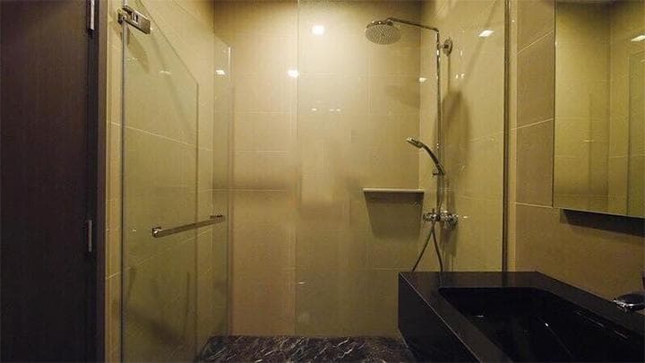 9687 – 301_bathroom.jpg