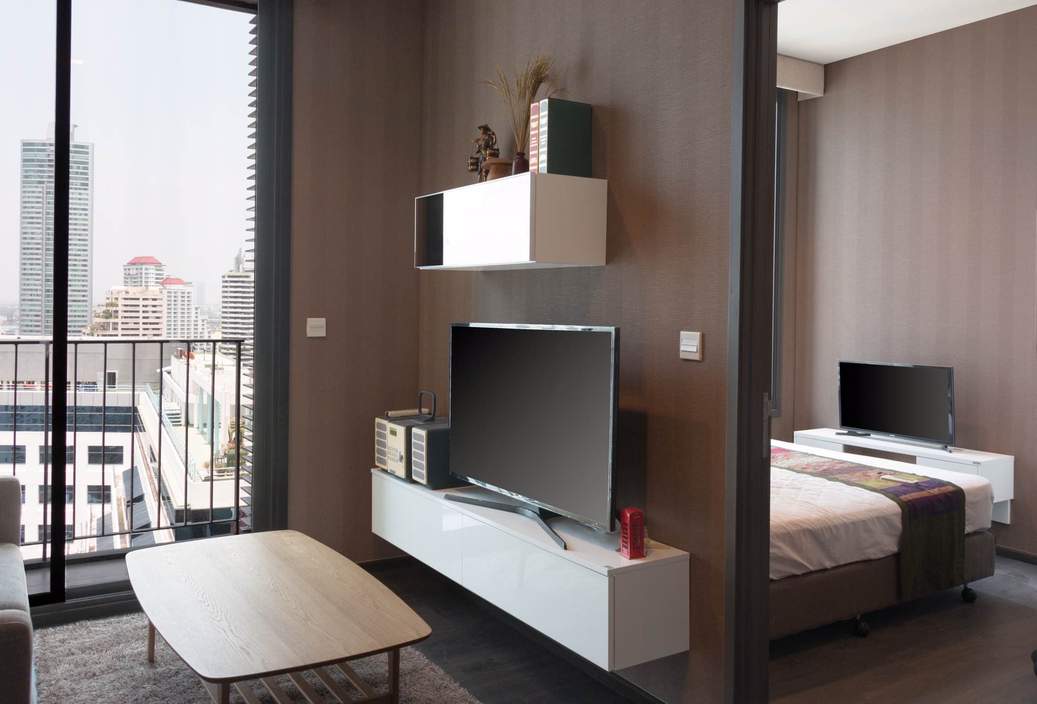 9688 – 102_living_room.jpg